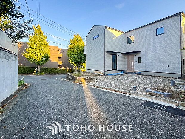 忙しく過ぎゆく日常を置き去るほど、ゆったりした時間が流れる住環境。