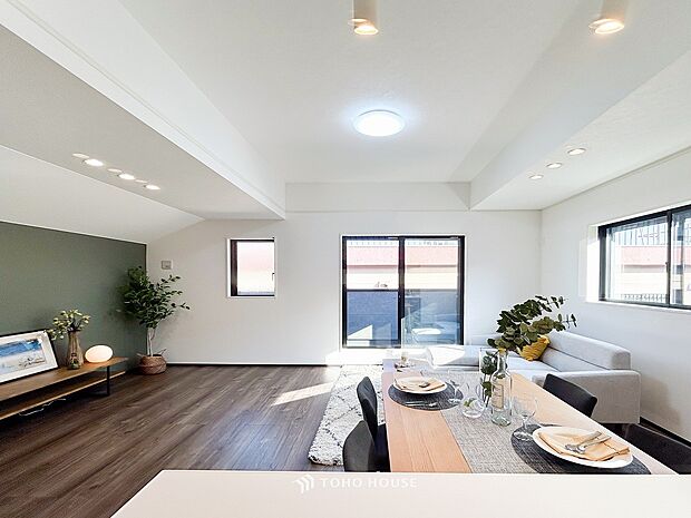 空気感という居心地の良いＢＧＭは、暮らしのステージを彩り、心のやすらぎと満足感を与えてくれます。