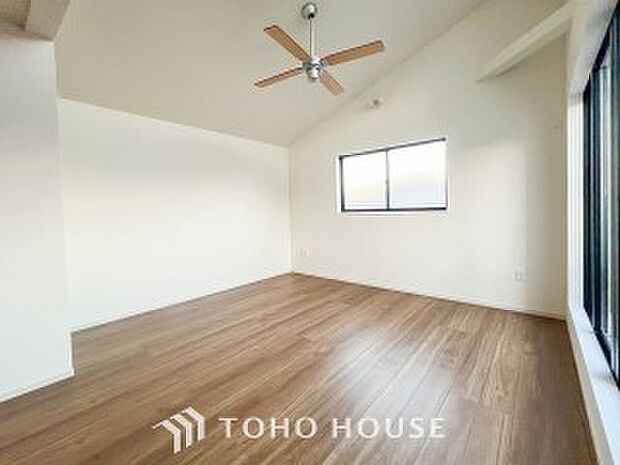 空気感という居心地の良いＢＧＭは、暮らしのステージを彩り、心のやすらぎと満足感を与えてくれます。