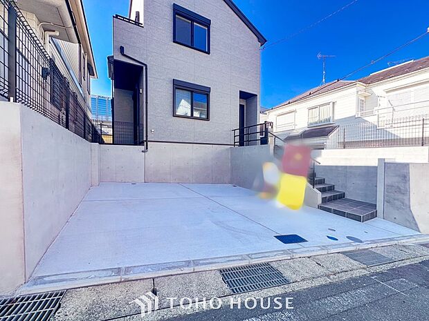 カースペースもゆとりある空間を保っています。