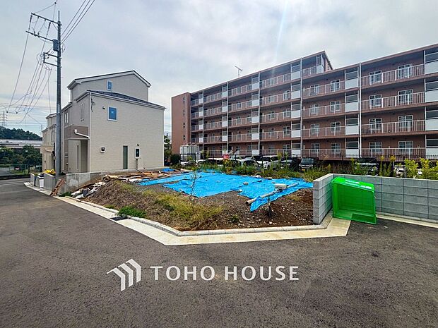 風を感じ青い空から太陽の恵みを感じる温もり溢れる佇まい。