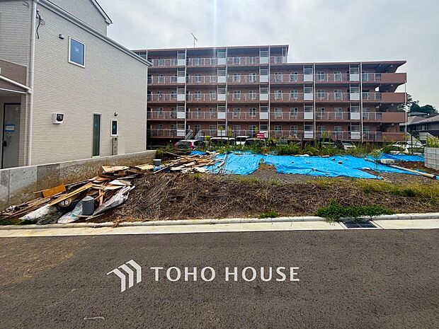 閑静な住宅街の陽当りに恵まれた土地で寛ぎに満ちた生活を。