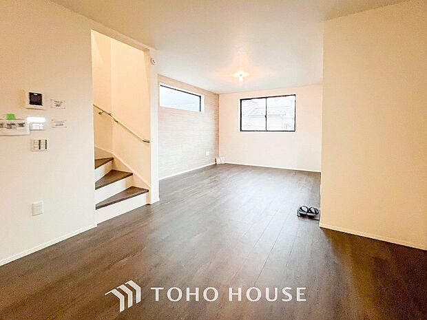 落ち着いた雰囲気に包まれた伸びやかな空間で、ゆったりと家族団らんの時間を過ごせます。