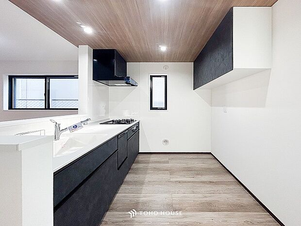 家族の健康を支えるキッチン。毎日使う場所だから気持よく使えて、居心地の良い空間に。