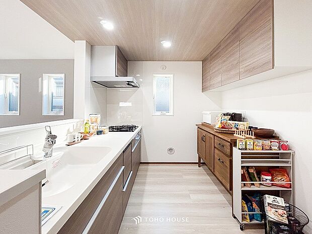 家族の健康を支えるキッチン。毎日使う場所だから気持よく使えて、居心地の良い空間に。