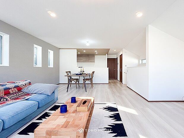 ここにはみんなが集い、食事と楽しい会話が始まるスペース。