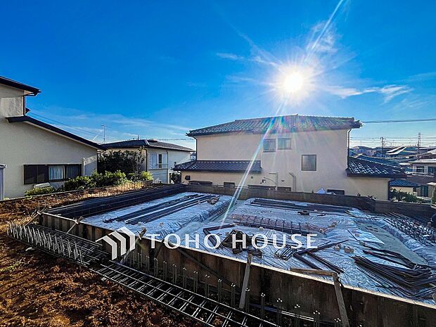 時間のゆとりと空間、爽やかな陽光がもたらす光と風を贅沢なまでに感じる暮らしが始まります。