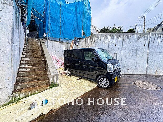 カースペースもゆとりある空間を保っています。