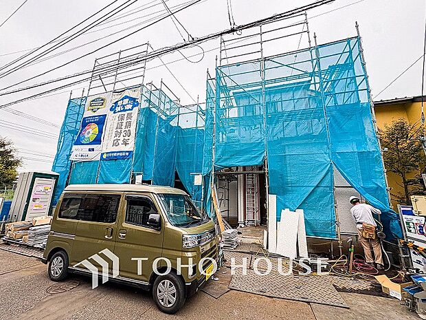 閑静な住宅街の一角、ひと時のくつろぎが生まれ、ゆっくりと愛着が育まれていきます。