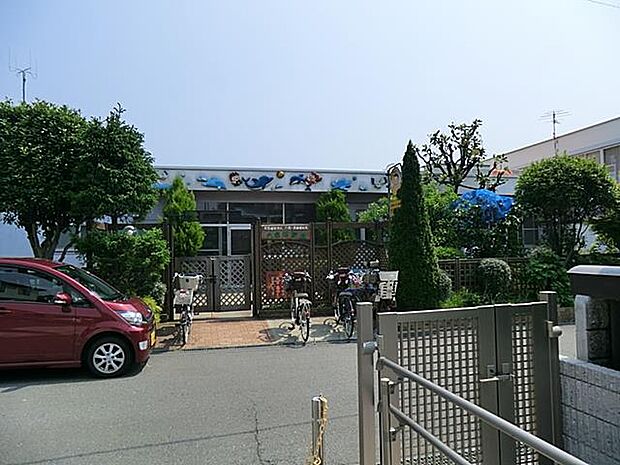 自然が豊富に残る閑静な地域の中にあります。