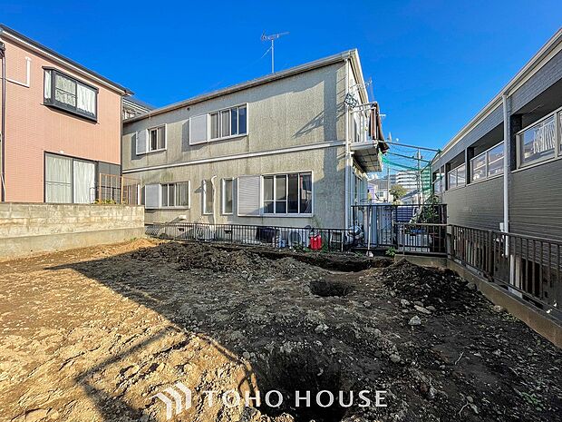 閑静な住宅街の一角、ひと時のくつろぎが生まれ、ゆっくりと愛着が育まれていきます。