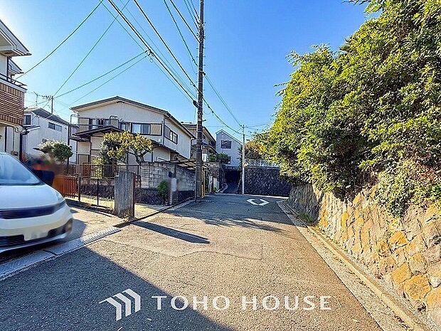 忙しく過ぎゆく日常を置き去るほど、ゆったりした時間が流れる住環境。