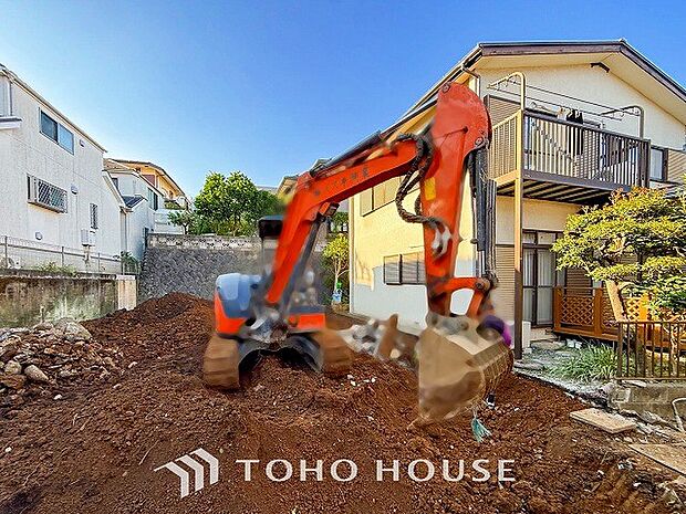 豊かな緑に囲まれた潤いのあるロケーションです。