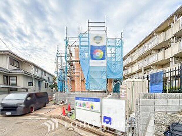 風を感じ青い空から太陽の恵みを感じる温もり溢れる佇まい。