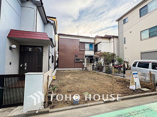 閑静な住宅街の一角、ひと時のくつろぎが生まれ、ゆっくりと愛着が育まれていきます。