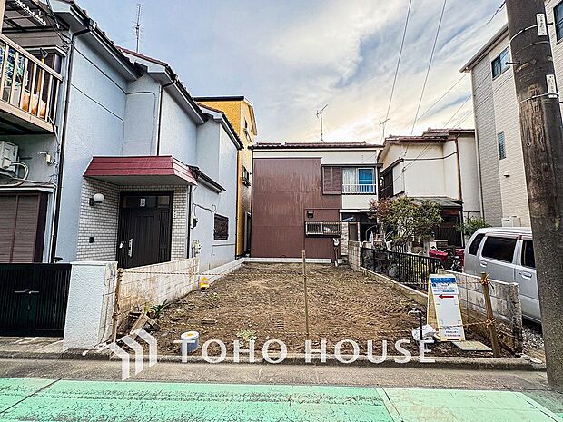 時代の流れに惑わされないシックなカラートーンで街並みに溶け込む外観。