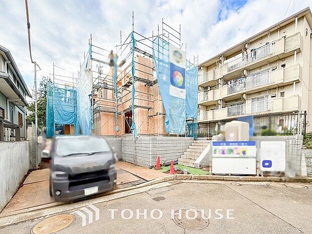 時代の流れに惑わされないシックなカラートーンで街並みに溶け込む外観。