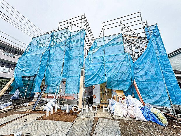 風を感じ解放感あふれる光に満ちた住まい。