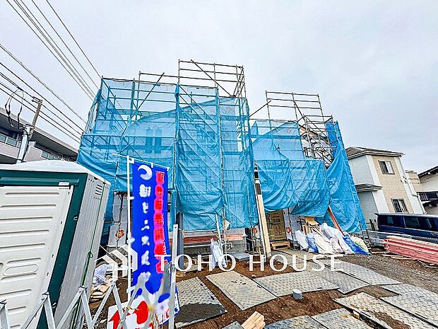 風を感じ青い空から太陽の恵みを感じる温もり溢れる佇まい。