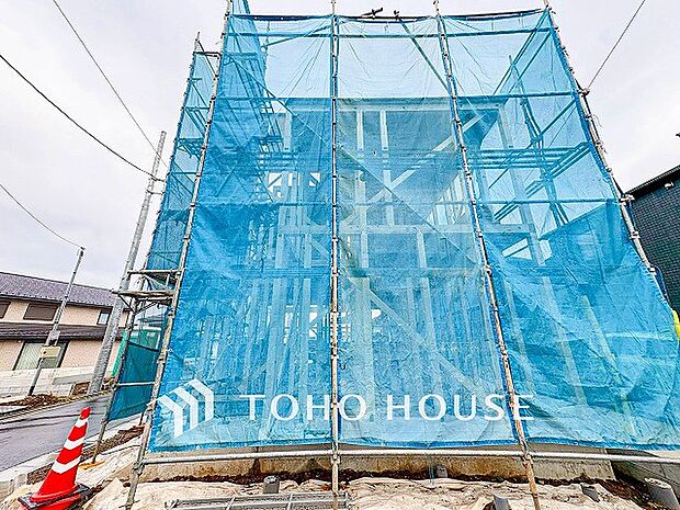 表現された空間は豊かな光と風を纏い、暮らしの時間を豊かにしてくれます。