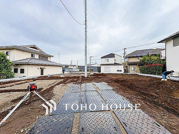 敷地内に駐車スペースがあると、日々の暮らしをスムーズに運ぶ事が出来ます。