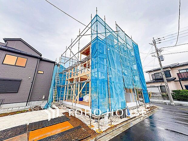 閑静な住宅街の一角、ひと時のくつろぎが生まれ、ゆっくりと愛着が育まれていきます。