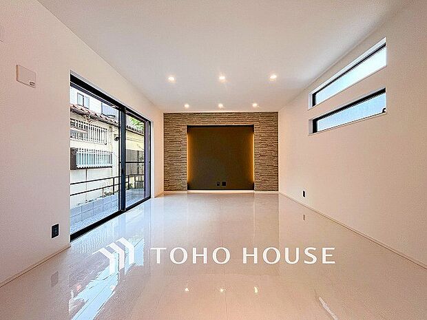 落ち着いた雰囲気に包まれた伸びやかな空間で、ゆったりと家族団らんの時間を過ごせます。