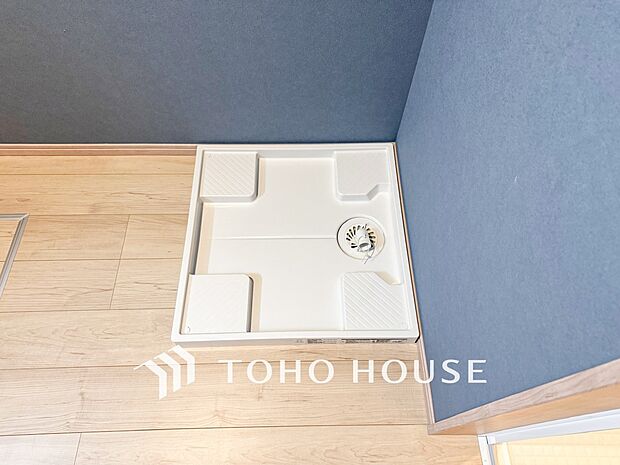 洗濯機を配置しても十分なスペースを確保しております。