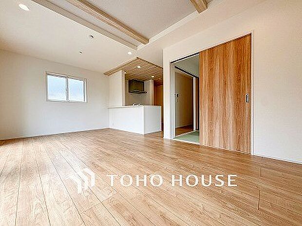 空気感という居心地の良いBGMは、暮らしのステージを彩り、心のやすらぎと満足感を与えてくれます。