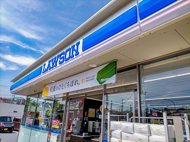 24時間営業ですので、急な買い物に便利です。