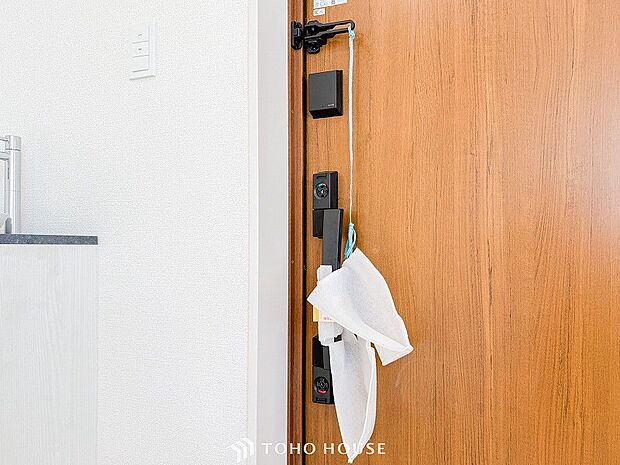 外出時も安心、玄関鍵。