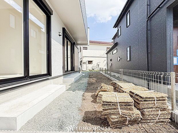 毎日の暮らしの中に癒しを与えてくれるお庭スペース。