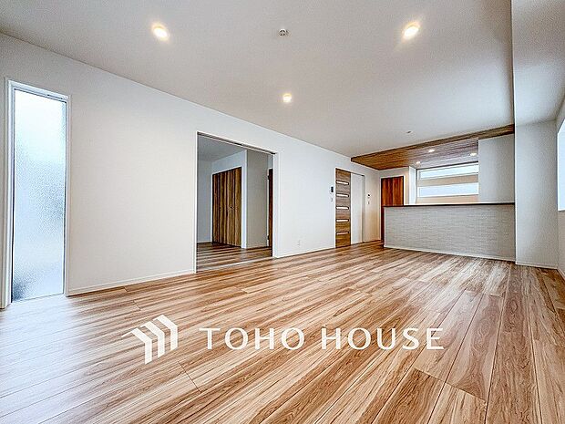 ここにはみんなが集い、食事と楽しい会話が始まるスペース。