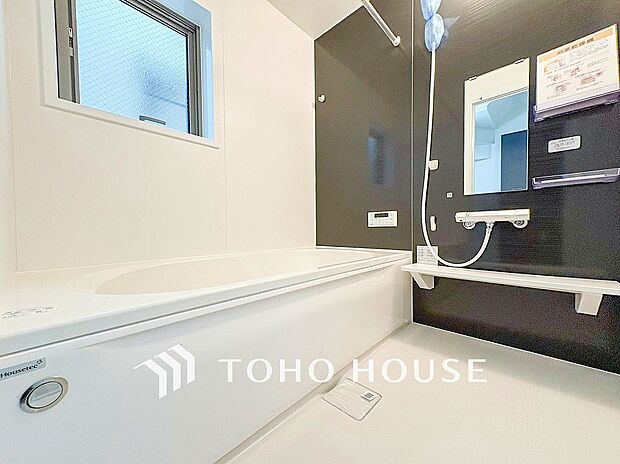 一日の疲れが癒される優雅なバスタイムを堪能できるゆとりあるバスルームです。