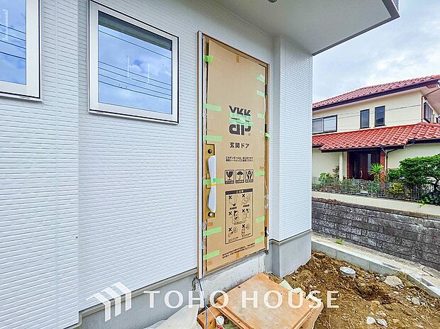 表現された空間は豊かな光と風を纏い、暮らしの時間を豊かにしてくれます。