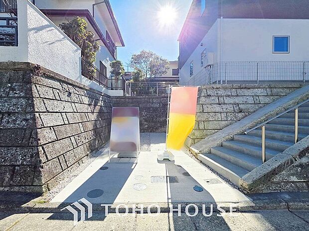 カースペースもゆとりある空間を保っています。