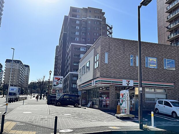 24時間営業ですので、急なお買い物に便利です。