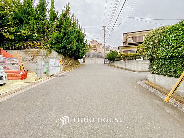 風を感じ青い空から太陽の恵みを感じるロケーション。