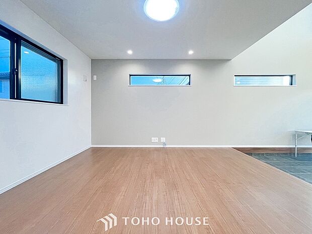 空気感という居心地の良いＢＧＭは、暮らしのステージを彩り、心のやすらぎと満足感を与えてくれます。