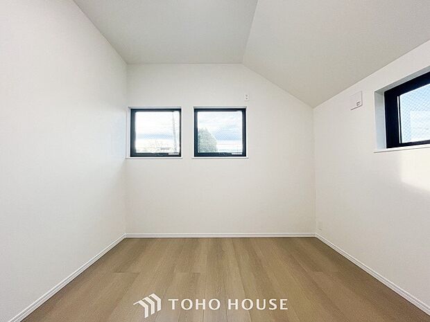 通風・採光にも優れ、心地よい光と風があふれています。