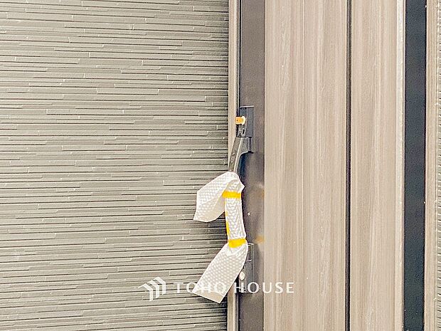 外出時も安心、玄関鍵。