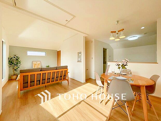 空気感という居心地の良いＢＧＭは、暮らしのステージを彩り、心のやすらぎと満足感を与えてくれます。