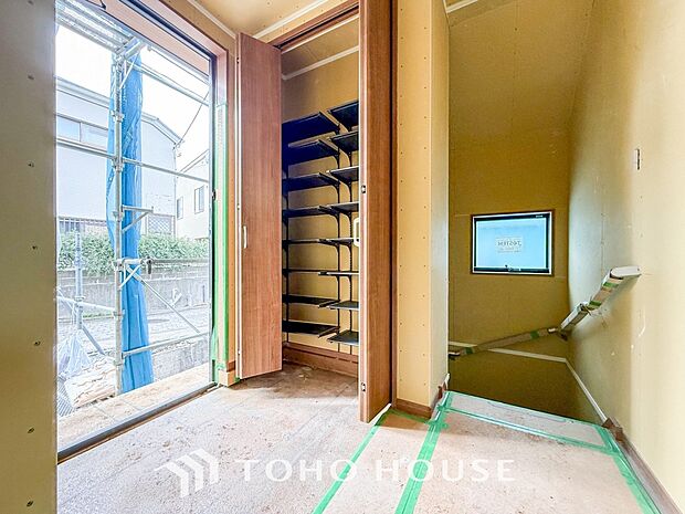 居住者の帰り、訪れる方を優しく迎えてくれる玄関です。