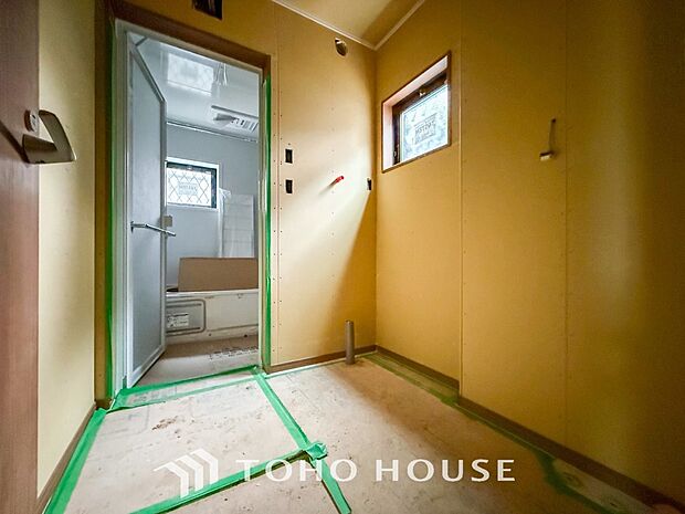 ゆったり落ち着いてお使い頂ける広さが魅力のパウダールーム。