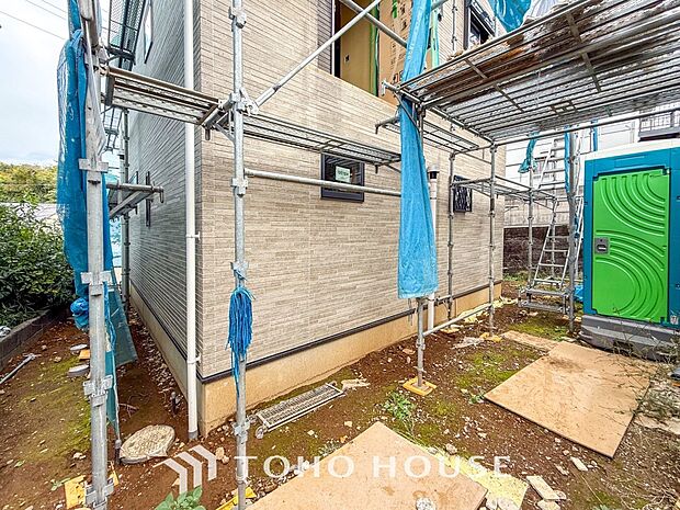 毎日の暮らしの中に癒しを与えてくれるお庭スペース。