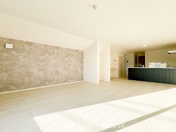 空気感という居心地の良いＢＧＭは、暮らしのステージを彩り、心のやすらぎと満足感を与えてくれます。