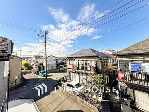 開放的で気持ちの良い眺望と青い空を満喫できます。