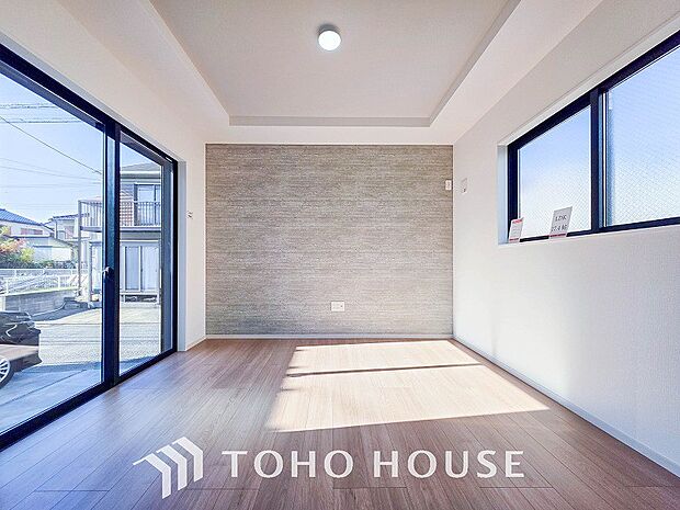 空気感という居心地の良いBGMは、暮らしのステージを彩り、心のやすらぎと満足感を与えてくれます。