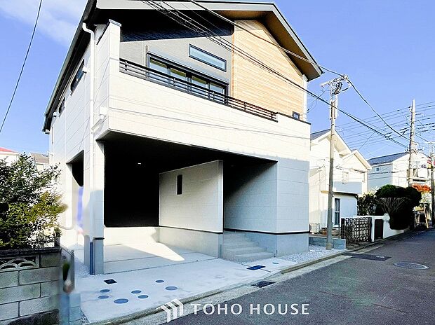 閑静な住宅街の一角、ひと時のくつろぎが生まれ、ゆっくりと愛着が育まれていきます。