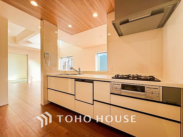 家族の健康を支えるキッチン。毎日使う場所だから気持よく使えて、居心地の良い空間に。